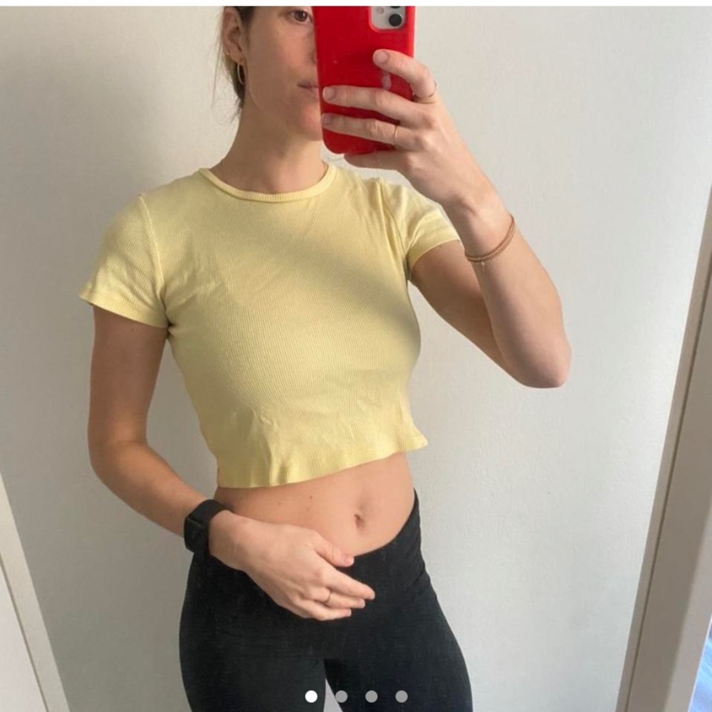 Yellow baby tee from glassons, crop top rubber